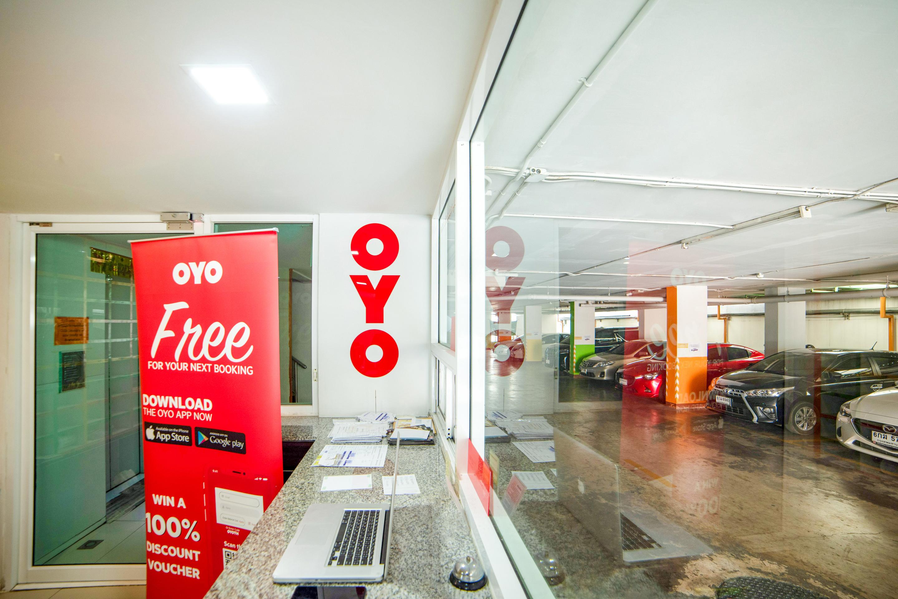 Oyo 460 Int Place Banguecoque Exterior foto