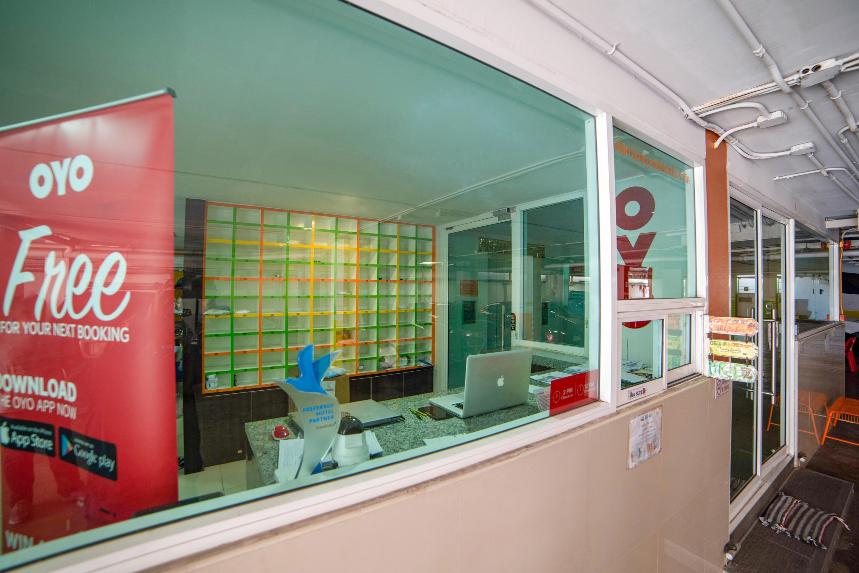 Oyo 460 Int Place Banguecoque Exterior foto